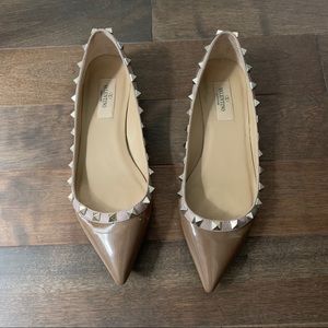 "Valentino" Rockstud flats tan and cream